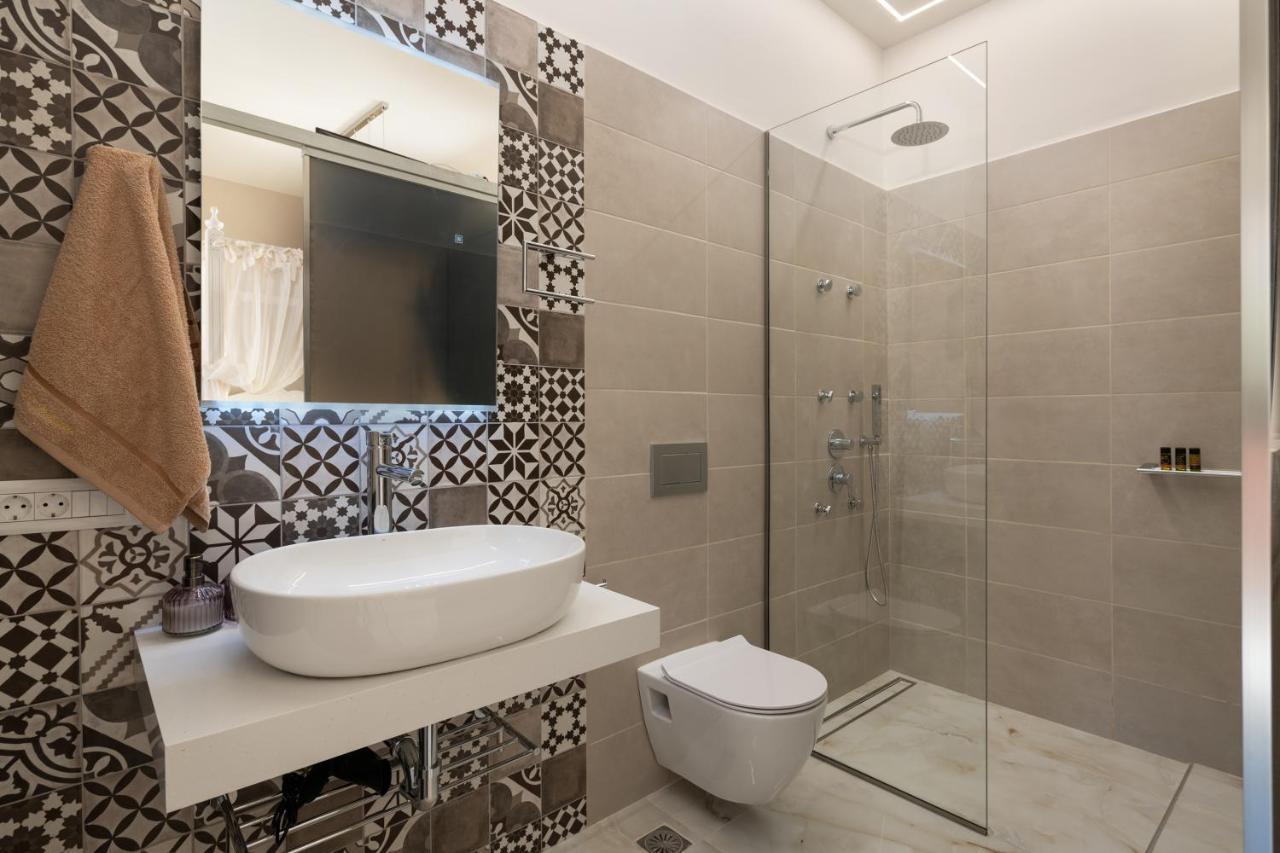 Chrisselen Palazzo Colombo Apartment Chania  Exterior photo