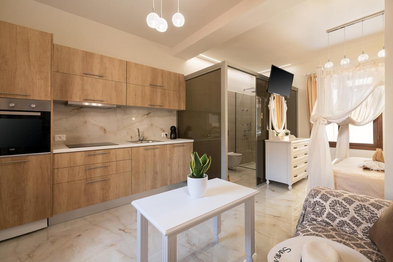 Chrisselen Palazzo Colombo Apartment Chania  Exterior photo